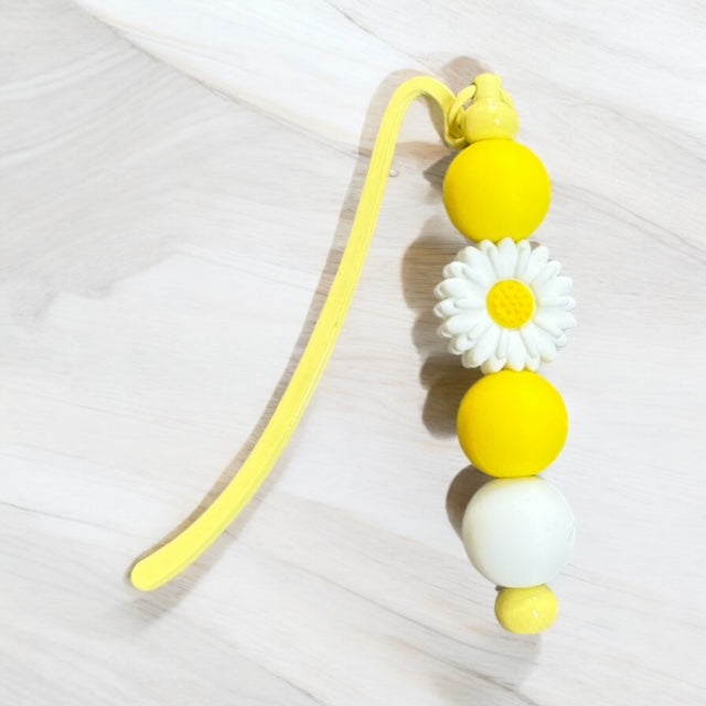 Yellow Daisy Bookmark